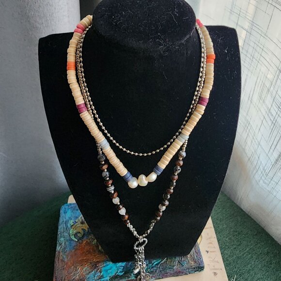 Free People Layered Necklace w/ Fresh Water Pearl & Diamond-Cut Beading NWT - Picture 2 of 7